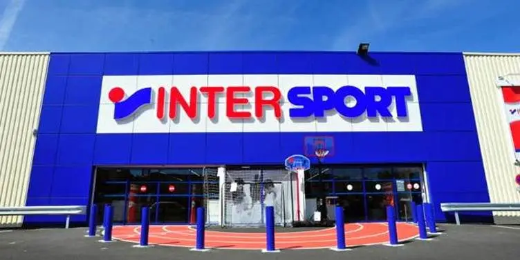 Analyse SWOT Intersport, diagnostic interne et externe d'Intersport en 2024